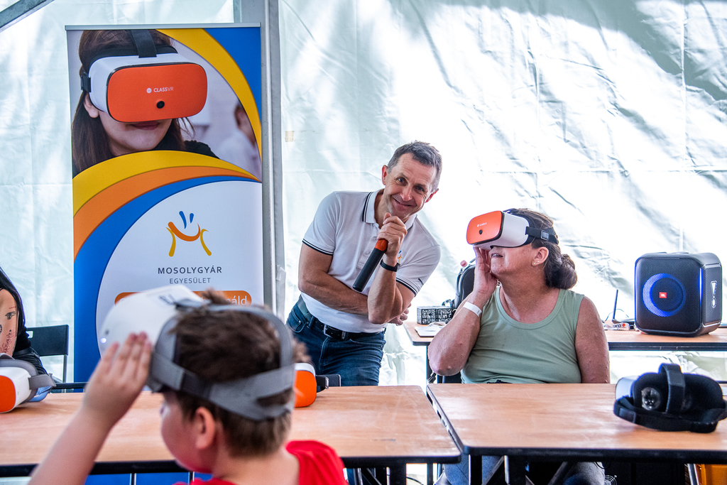 VR szemüveg